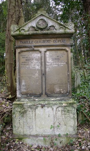 Tombeau (stèle funéraire) de la famille Guilbert-Dupuis