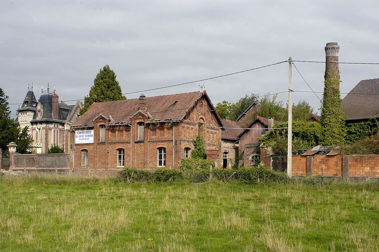 Usine de poterie Briard-Foucault, puis usine de céramique Desmarquest, puis Carrelages de Saint-Samson