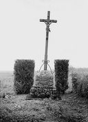 Croix de chemin, le Bois-de-Coingt, C.D. du Bucilly à Chaourse.