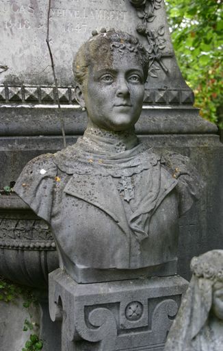 Buste : portrait de Marie Amélia Lambert