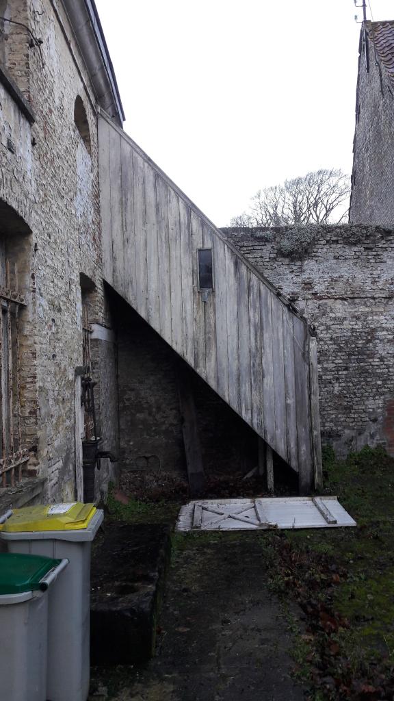 Ancienne ferme Saint-Bertin, puis sucrerie et râperie de betteraves et ferme Platiau, puis ferme des Berceaux