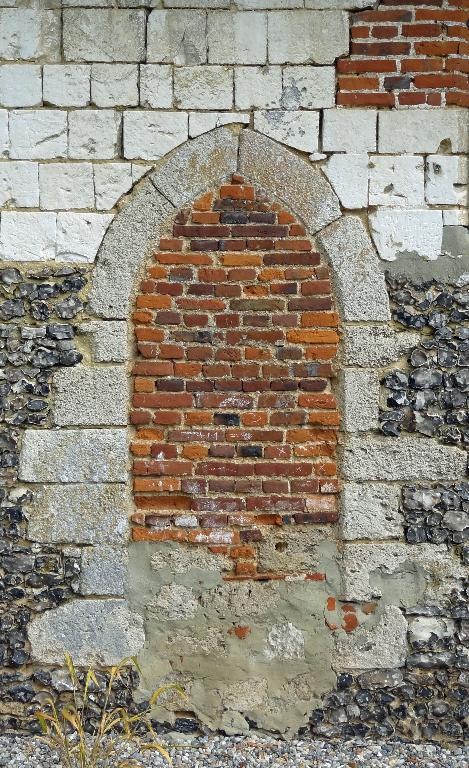 Ancienne église paroissiale et cimetière Saint-Médard, devenue chapelle de Saint-Mard