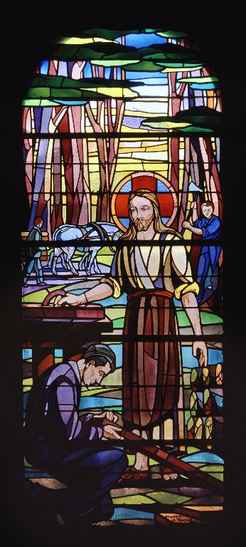 Ensemble de trois verrières figurées : Apparition de la Vierge à Bernadette Soubirous, Le Christ, artisan charpentier, Sainte Thérèse de Lisieux, sainte patronne des missions (baies 7, 9 et 11)