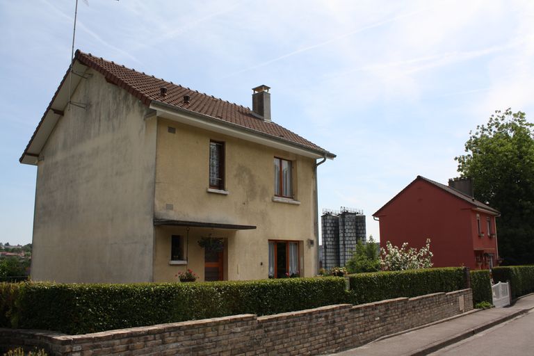 Ancienne cité de cadres de l'entreprise Saint Frères à Ville-le-Marclet