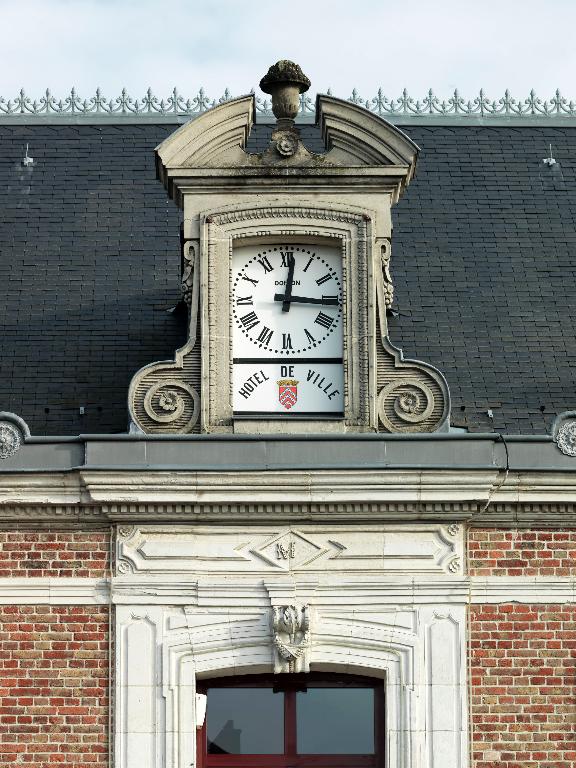 Ancienne maison de directeur, devenue mairie de Flixecourt