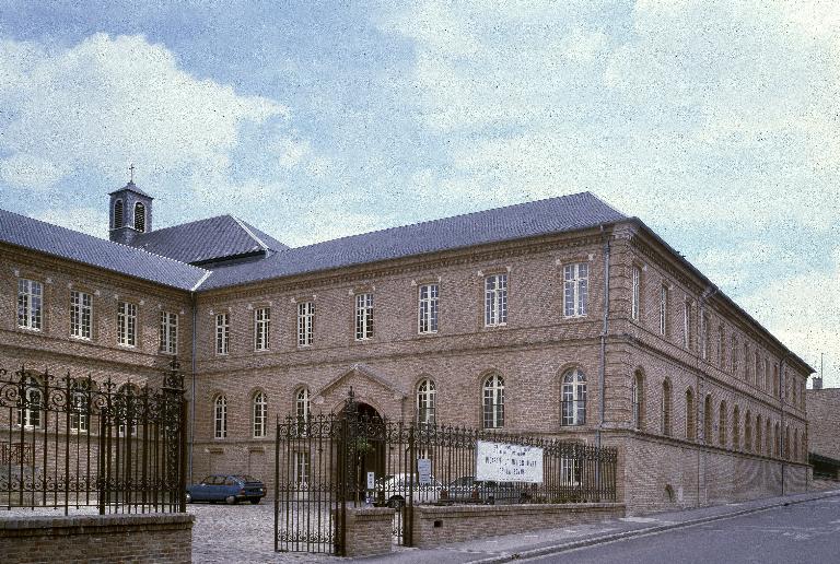 Ancien couvent de Visitandines, dit de la Visitation, devenu grand séminaire, puis Archives départementales et Direction régionale des Affaires culturelles (DRAC)