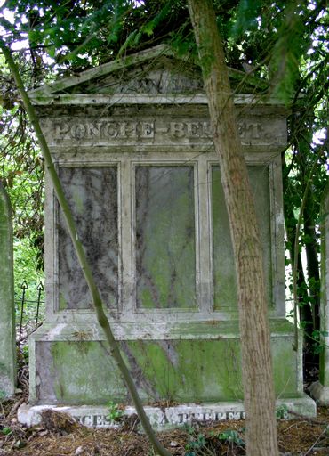Enclos funéraire de la famille Ponche-Bellet