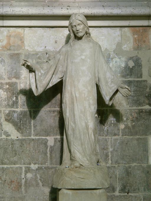 Statue (grandeur nature) : le Christ du Sacré-Coeur
