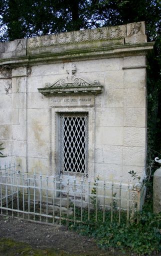 Tombeau (chapelle) de la famille Leclercq-Poulain, de la famille Cauët-Lefebvre et de la famille Dubois-Quillet