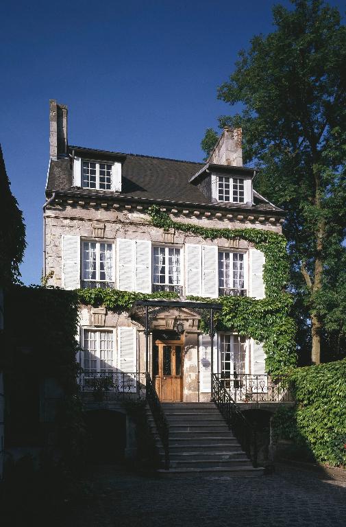 Façade de la maison natale d'Alexandre Dumas père, à Villers-Cotterêts (46 rue Alexandre-Dumas).
