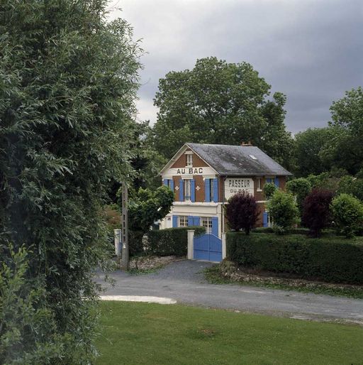 Passerelle Jean-Biondi à Villers-Saint-Paul