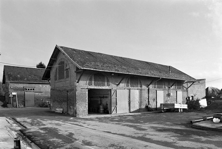 Ancienne ferme, puis haras, abattoir, entrepôt public