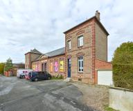 Ancienne école primaire des filles, actuellement salle de spectacle Le PréÔ