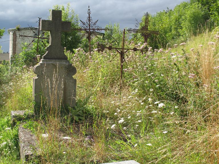 Les cimetières du Val de Nièvre [dossier thématique]