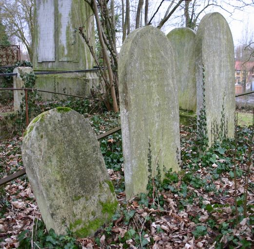 Enclos funéraire de la famille du négociant Casimir Caille