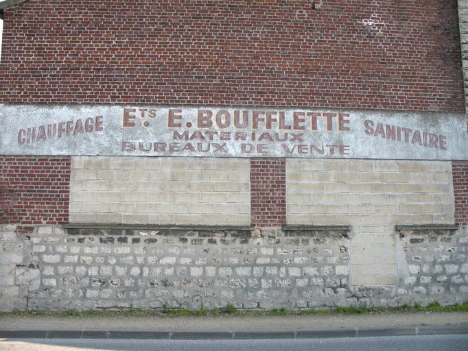 Ancienne usine de fabrication de matériau de construction, puis entrepôt industriel et magasin industriels Boufflette (détruit)