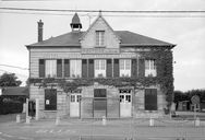 Mairie et école primaire de Pontoise-lès-Noyon