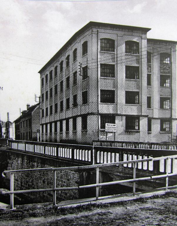 Ancien moulin à farine, dits Moulins supérieurs de la Ville de Ham, puis Moulins Damay, puis minoterie Filou-Damay (détruit)