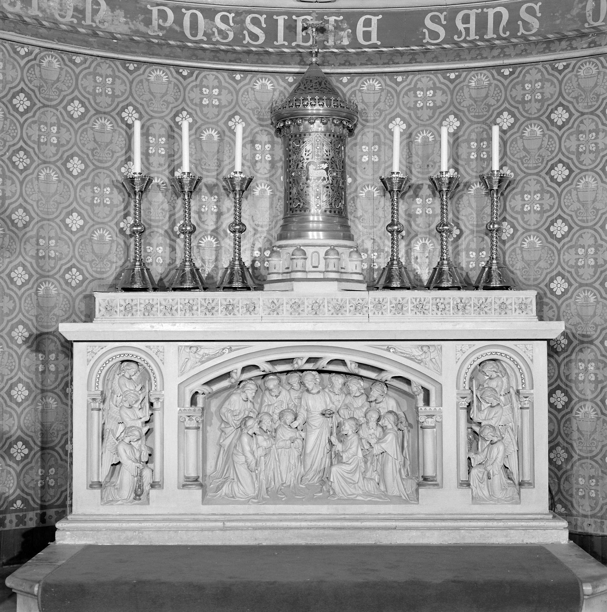 Autel secondaire du Saint-Sacrement, actuellement du Saint-Sang