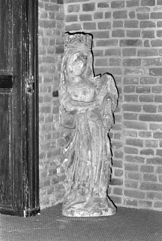 Statue (petite nature) : Vierge à l'Enfant dite Vierge de la Porte à l'Image, 1