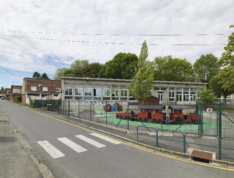 École maternelle de la cité-jardin de la Compagnie des Chemins de fer du Nord, dite École des Buttes-Chaumont