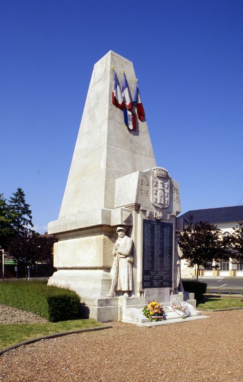 Monument aux morts de Montdidier