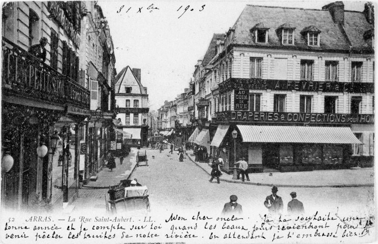 Ancien magasin de commerce, dit A la Maison Bleue