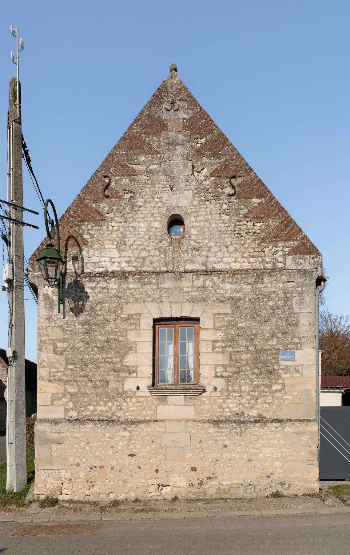 L'habitat du village de Montreuil-sur-Brêche