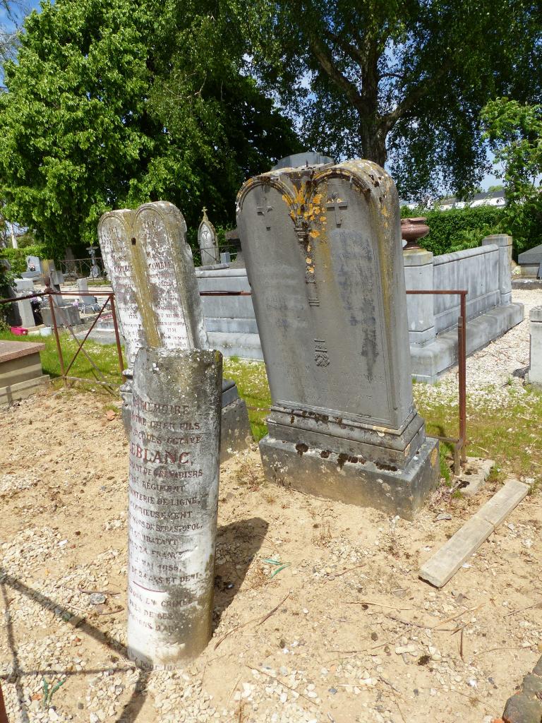 Enclos funéraire de la famille de Jean-Baptiste François Fursy Masse de Combles