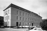 Ecole dite Atelier de filets de pêche, puis Ecole communale Navarin, et hospice, actuellement institut de recherche dit centre d'hygiène alimentaire