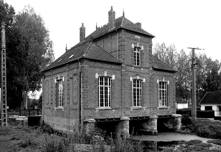 Ancienne usine génératrice d'énergie