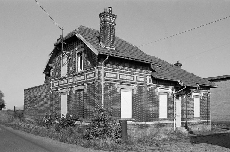 Ancienne râperie de betteraves, de la Vermandoise de Sucreries (S.V.S.), devenue conserverie Unagro, puis Bonduelle