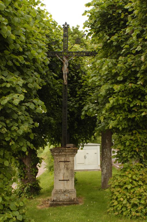 Croix de chemin du Petit-Cagny à Saint-Fuscien