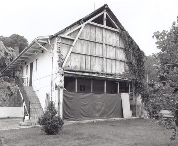 Moulin à blé d'Achy, puis tannerie Lesquandieu, puis scierie Dubus, Bilger, puis Mécabois, devenu logement et entrepôt industriel