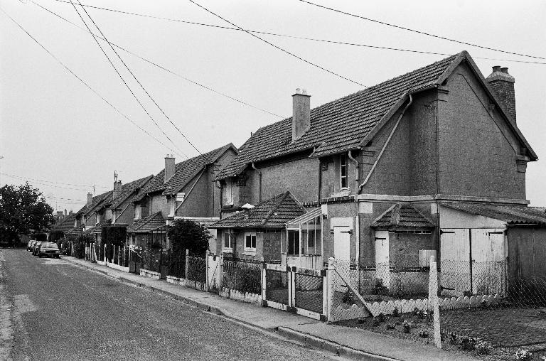 Usine de serrurerie Wandrille Depoilly Joseph, puis Fleury Depoilly, puis Depoilly Laperche, puis Laperche, puis Laperche et Couimex, aujourd'hui Delabie