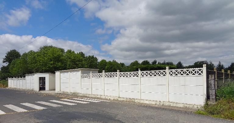 Le cimetière communal de Valines