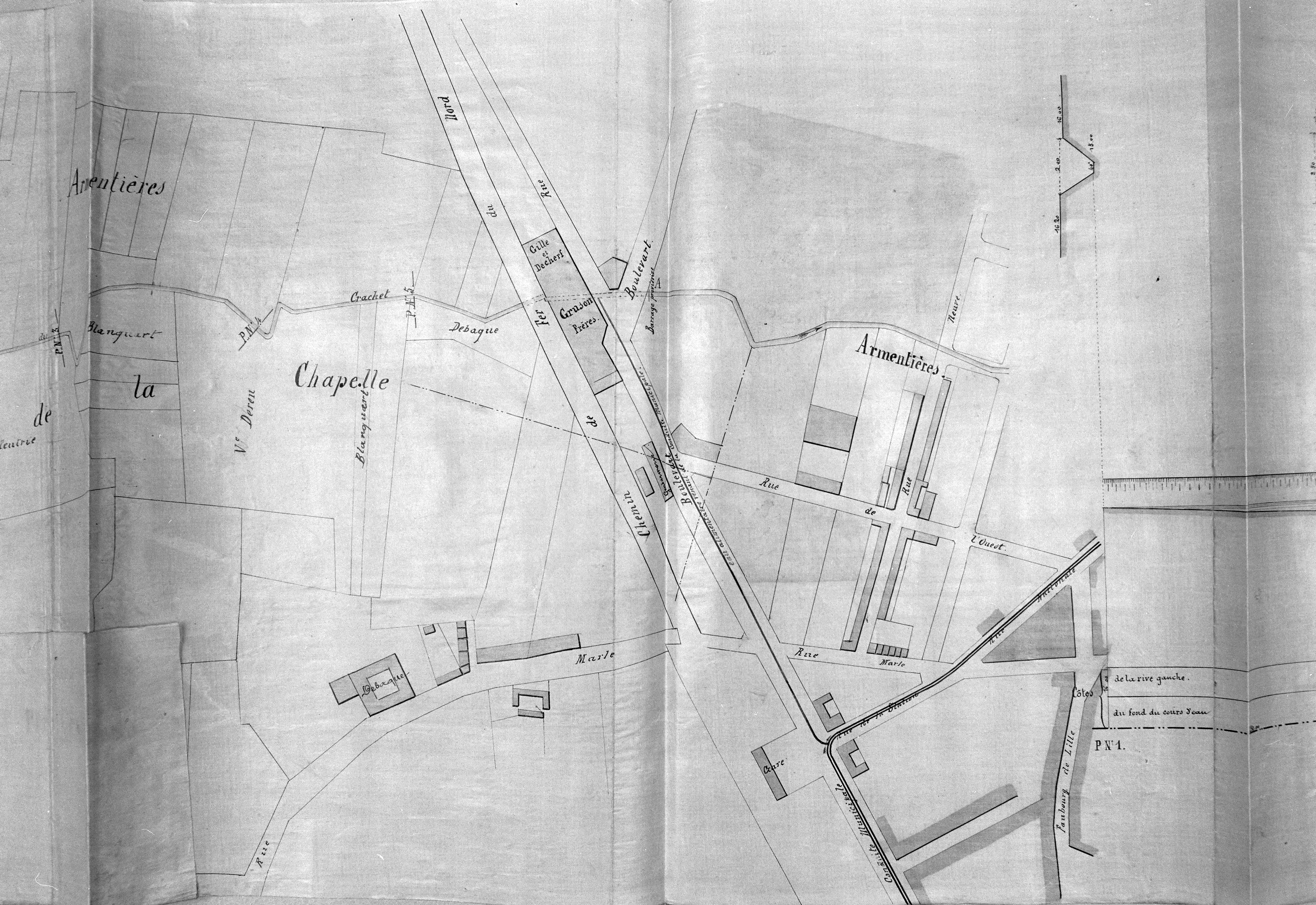 Filature Gruson, puis tissage de toile Lambert et Coisne, puis coopérative l'Essor agricole, puis magasin de commerce