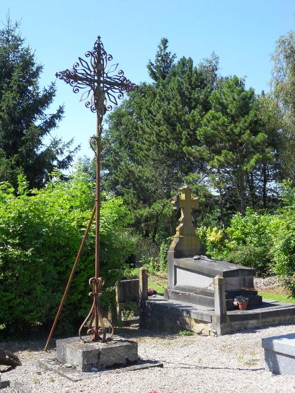 Le cimetière communal d'Authuille