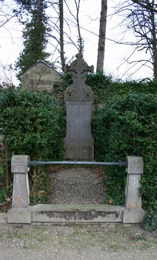 Tombeau (stèle funéraire) de la famille de l'architecte Pierre Ansart [Ansart-Briet et Ansart-Gossart]