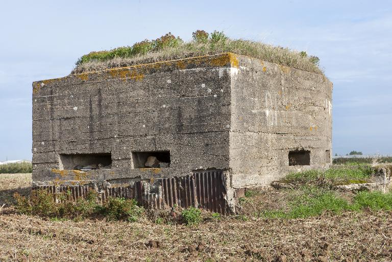 Casemate de communication optique S. 9 puis 243