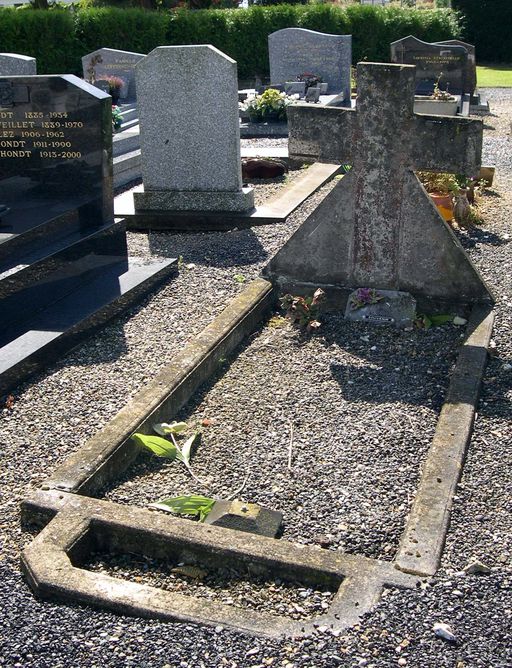 Cimetière communal de Poulainville