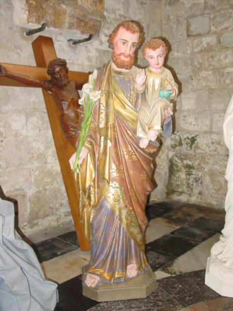 Ensemble de cinq statues : Sacré-Coeur ; sainte Thérèse de Lisieux ; saint Joseph et l'Enfant ; saint François d'Assise ; sainte Elisabeth de Hongrie