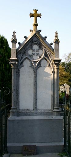 Tombeau (stèle funéraire) de la famille Morel-Delignière et des familles Claveau et Devisse