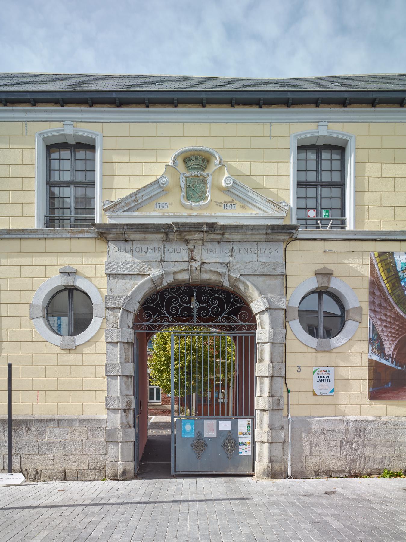 Ancien collège de Jésuites puis collège royal de Maubeuge, collège communal, collège Ernest Coutelle, actuellement pôle culturel Henri-Lafitte