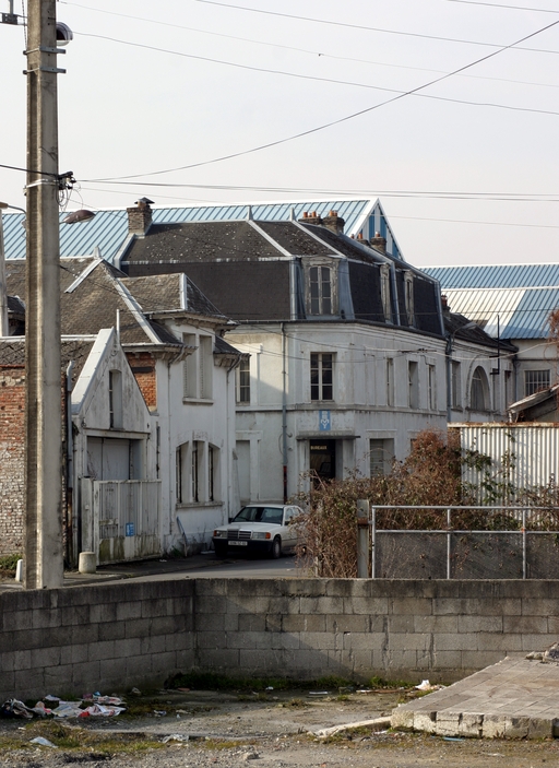 Ancienne usine de chaudronnerie et de construction métallique Bourleaux Fils, puis Construction Industrielle et Travaux en Fer de Saint-Quentin, usine de matériel d'équipement industriel Burton'Steel