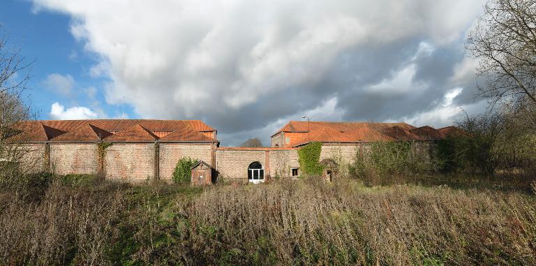 Anciens moulins, puis scierie, devenue filature et tissage de jute Saint Frères à Berteaucourt-les-Dames, dit d'Harondel, puis usine de meubles Sièges de France