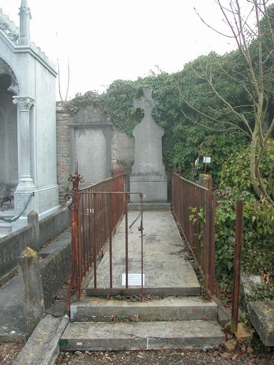 Tombeau (stèle funéraire) de la famille Lebel-Scellier