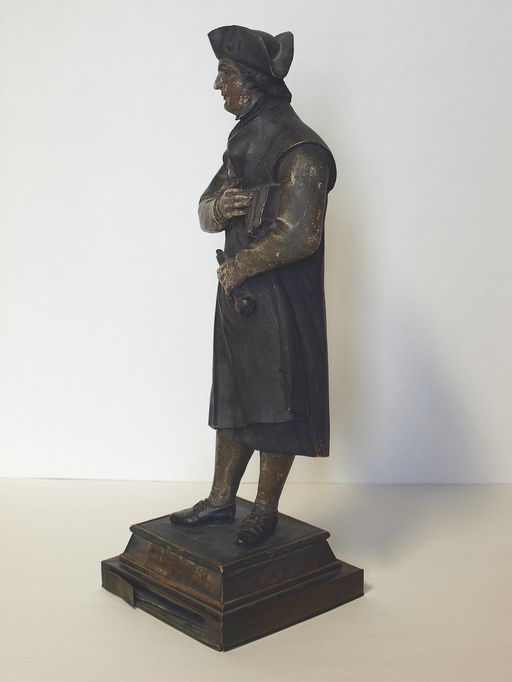 Statuette : Le Bertinien (une Blanche manche) ; portrait d'Alexandre Lefebvre